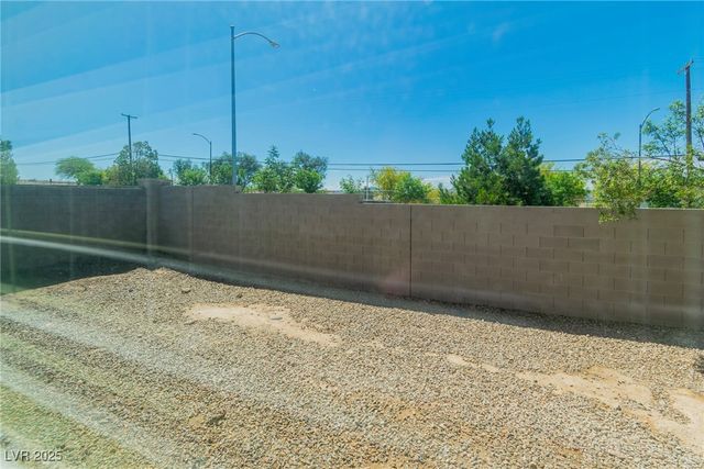 6829 Painted Morning Avenue, Las Vegas, NV 89142