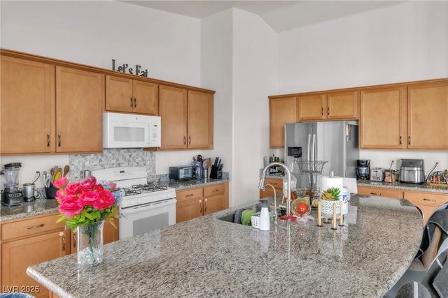 6829 Painted Morning Avenue, Las Vegas, NV 89142