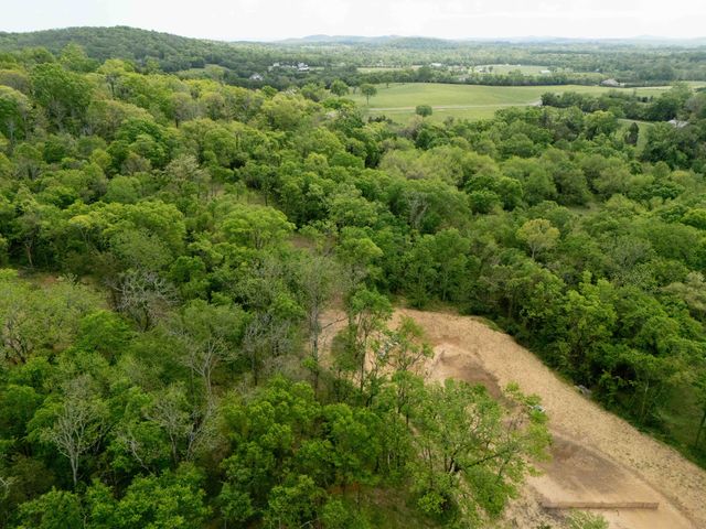 8021 Wilder Pass, Arrington, TN 37014