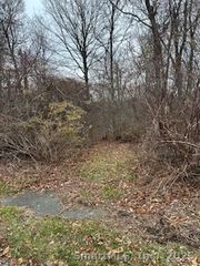 28 Tower Lane, Naugatuck, CT 06770