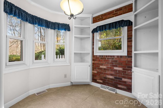 142 Pearson Drive, Morganton, NC 28655