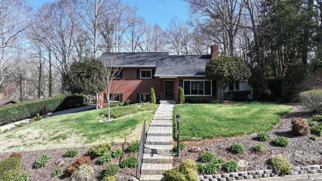 142 Pearson Drive, Morganton, NC 28655