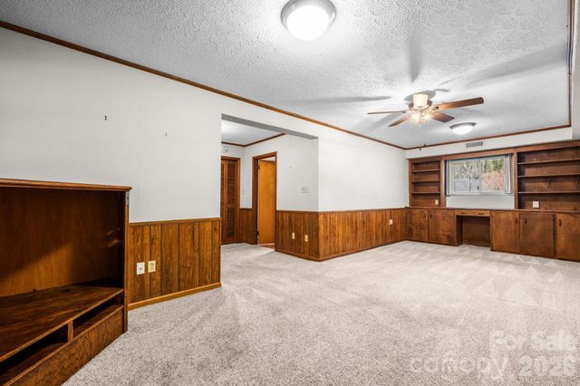 142 Pearson Drive, Morganton, NC 28655