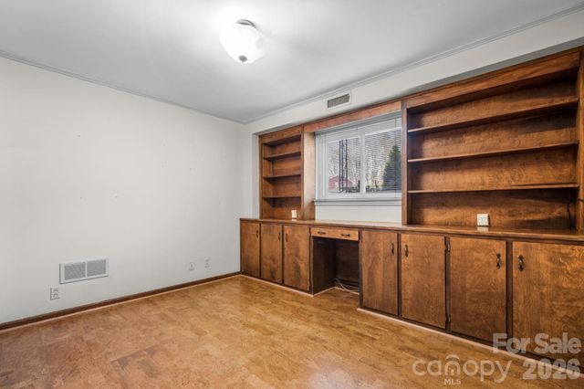 142 Pearson Drive, Morganton, NC 28655