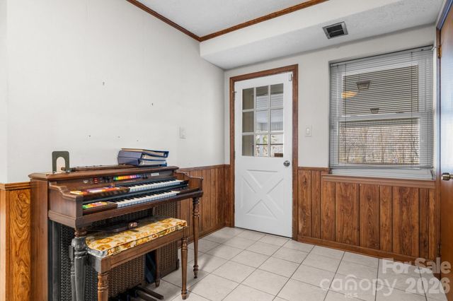 142 Pearson Drive, Morganton, NC 28655