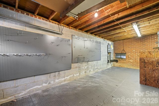 142 Pearson Drive, Morganton, NC 28655