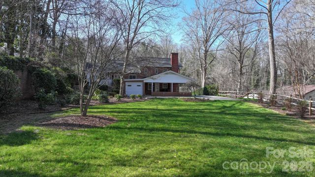142 Pearson Drive, Morganton, NC 28655