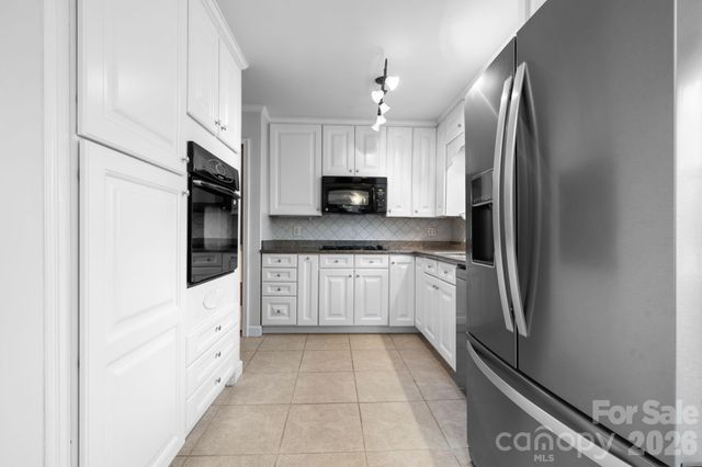 142 Pearson Drive, Morganton, NC 28655