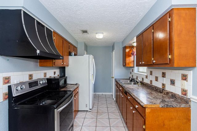 19102 Twigsworth Lane, Humble, TX 77346