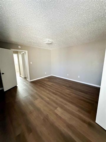 7930 NW Crossland Circle, Lawton, OK 73505