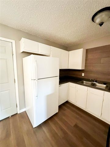 7930 NW Crossland Circle, Lawton, OK 73505