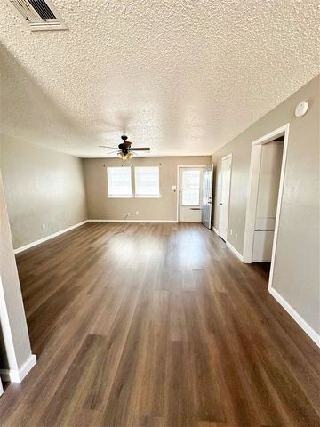 7930 NW Crossland Circle, Lawton, OK 73505