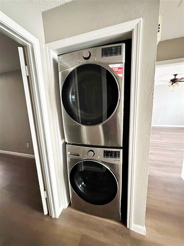 7930 NW Crossland Circle, Lawton, OK 73505