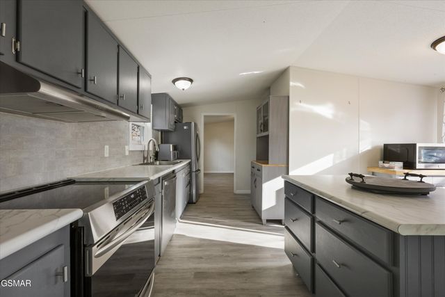 1729 Walnut Hill Lane, Sevierville, TN 37876