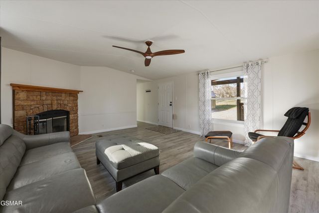 1729 Walnut Hill Lane, Sevierville, TN 37876