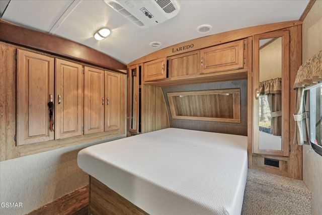 1729 Walnut Hill Lane, Sevierville, TN 37876