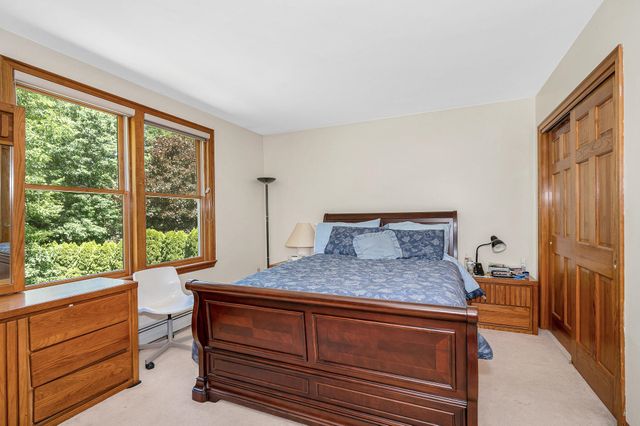 22 Greenfield Drive, Plaistow, NH 03865