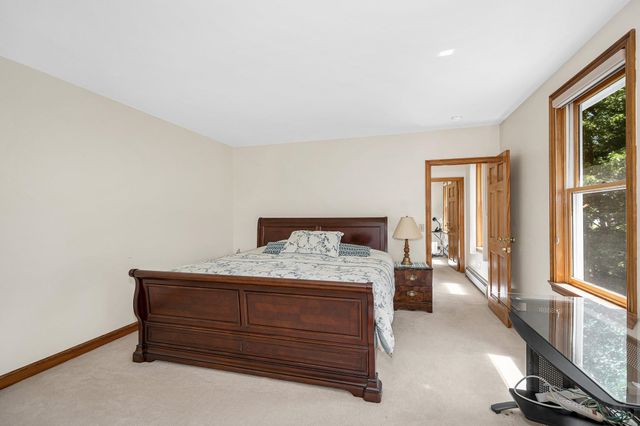 22 Greenfield Drive, Plaistow, NH 03865