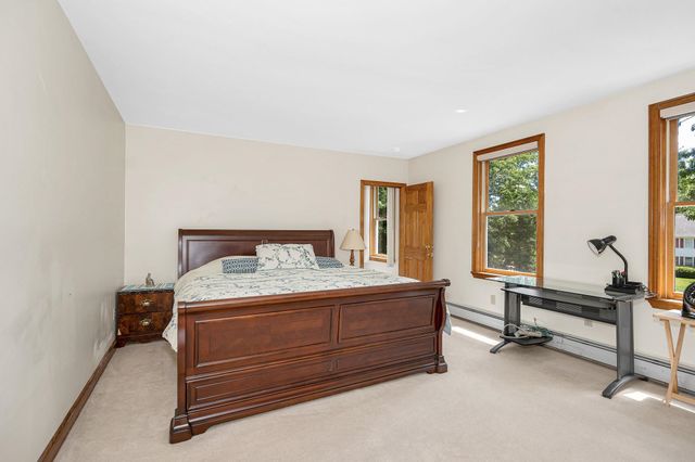 22 Greenfield Drive, Plaistow, NH 03865