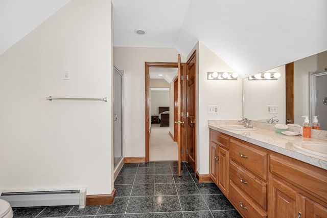 22 Greenfield Drive, Plaistow, NH 03865