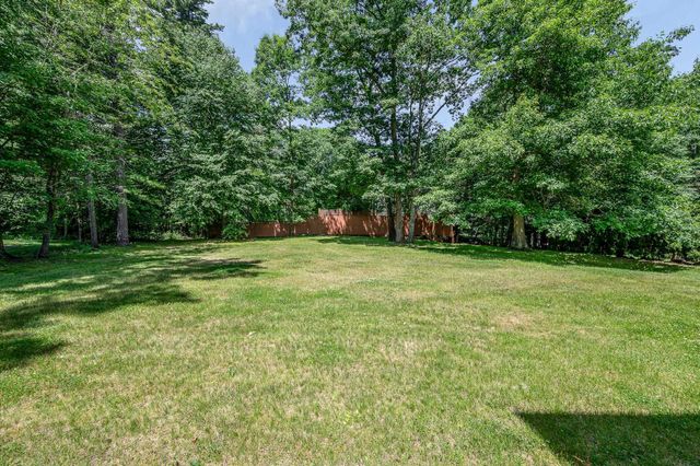 22 Greenfield Drive, Plaistow, NH 03865