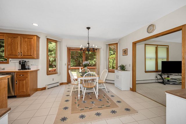 22 Greenfield Drive, Plaistow, NH 03865
