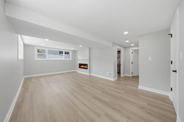 8434 Lawndale Avenue, Skokie, IL 60076
