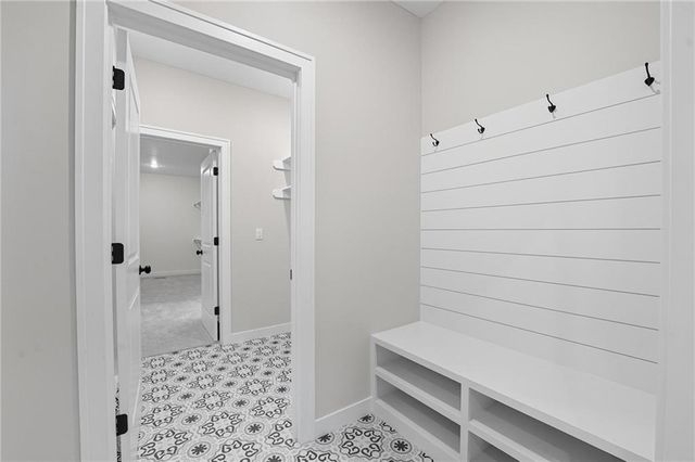 1921 SW Hightown Drive, Lee's Summit, MO 64082