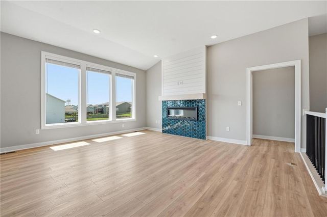 1921 SW Hightown Drive, Lee's Summit, MO 64082