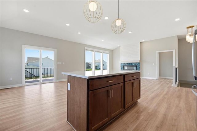 1921 SW Hightown Drive, Lee's Summit, MO 64082