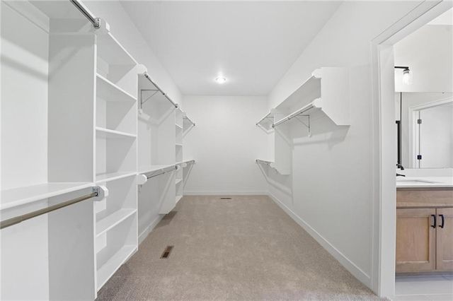 1921 SW Hightown Drive, Lee's Summit, MO 64082