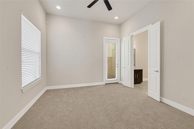 72 N Hutcheson Street, Houston, TX 77003