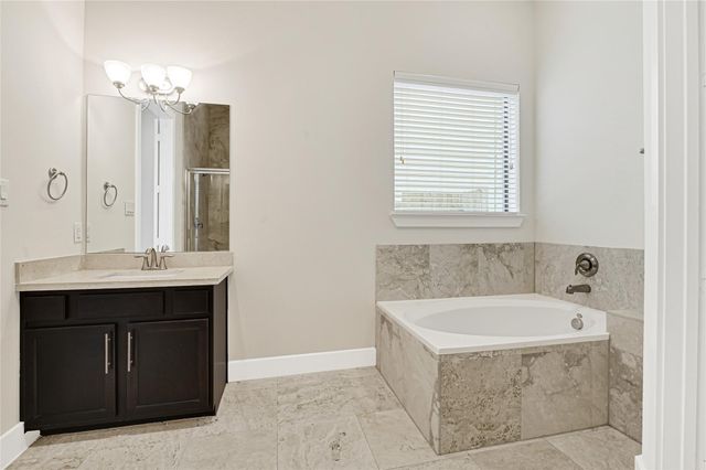 72 N Hutcheson Street, Houston, TX 77003