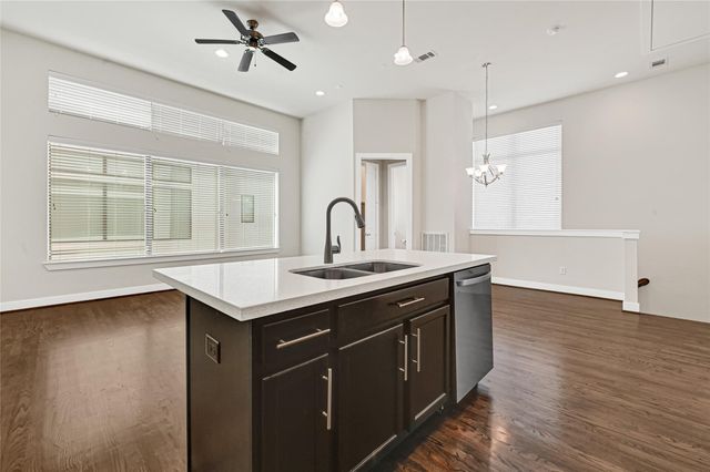 72 N Hutcheson Street, Houston, TX 77003