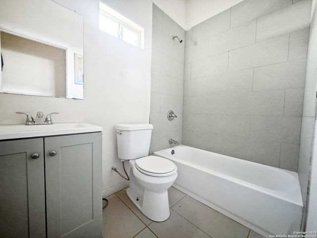 919 Monclova Alley, San Antonio, TX 78207