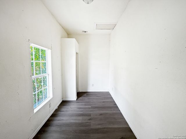 919 Monclova Alley, San Antonio, TX 78207