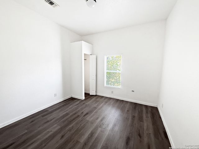 919 Monclova Alley, San Antonio, TX 78207