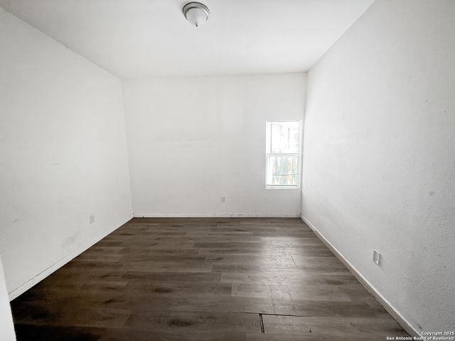 919 Monclova Alley, San Antonio, TX 78207