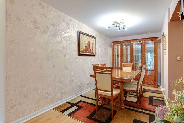 7 Oak Creek Drive 3703, Buffalo Grove, IL 60089
