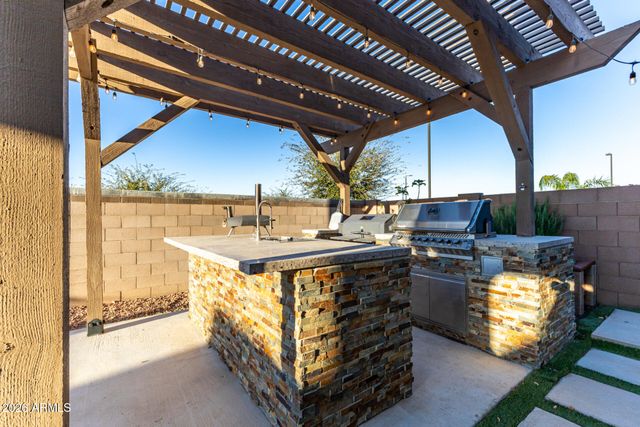 20864 E MACAW Drive, Queen Creek, AZ 85142