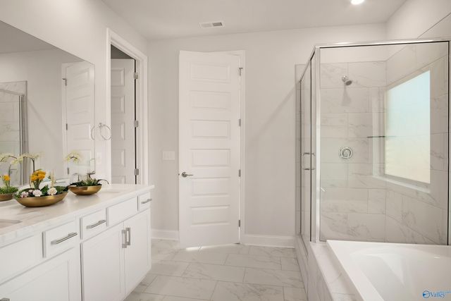 22549 Donahue Road, Athens, AL 35613