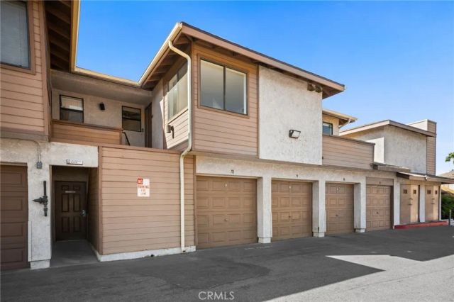 1327 Massachusetts 205, Riverside, CA 92507