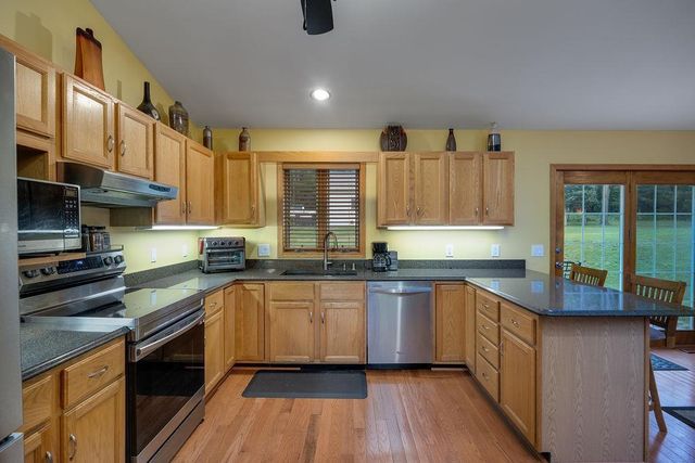 W11310 County Road V, Lodi, WI 53555