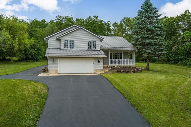 W11310 County Road V, Lodi, WI 53555