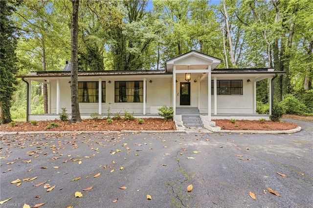 3304 New Walkertown Road, Winston-salem, NC 27105