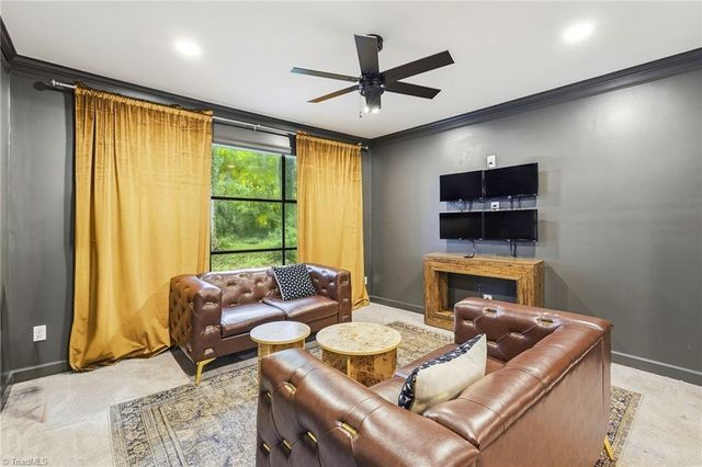 3304 New Walkertown Road, Winston-salem, NC 27105