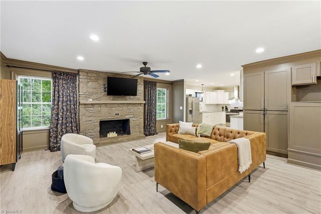 3304 New Walkertown Road, Winston-salem, NC 27105