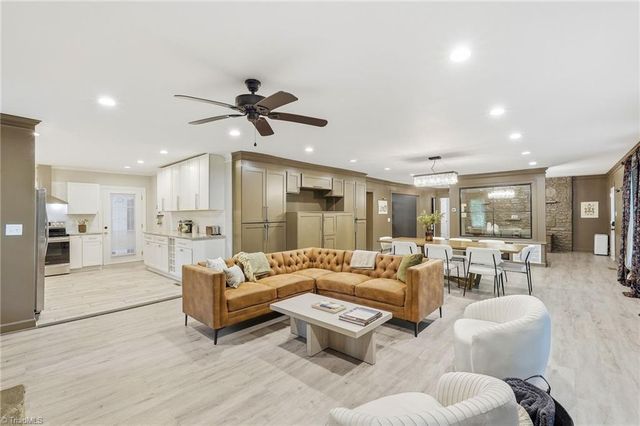 3304 New Walkertown Road, Winston-salem, NC 27105