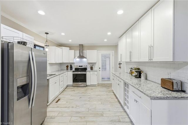 3304 New Walkertown Road, Winston-salem, NC 27105