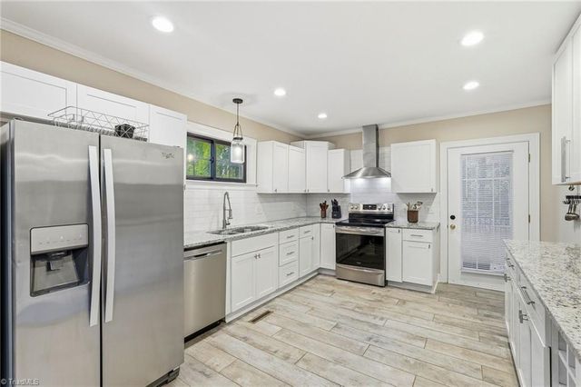 3304 New Walkertown Road, Winston-salem, NC 27105
